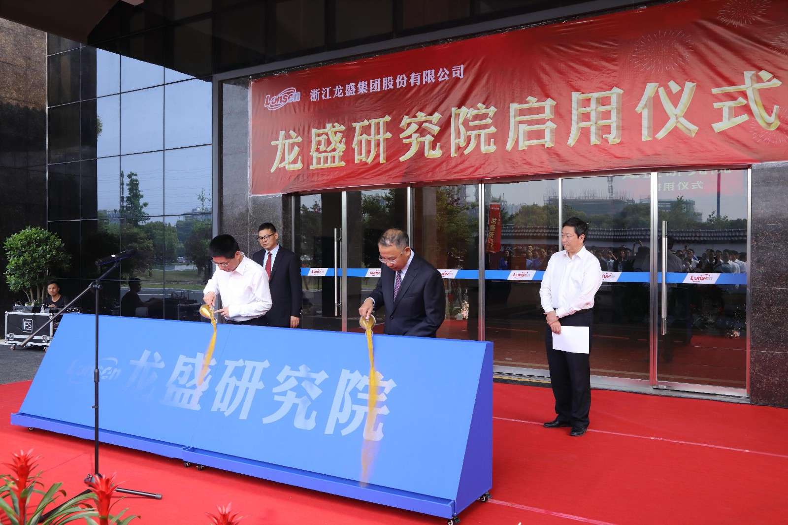 1536134948593640Flwv.jpg 撒金粉.JPG