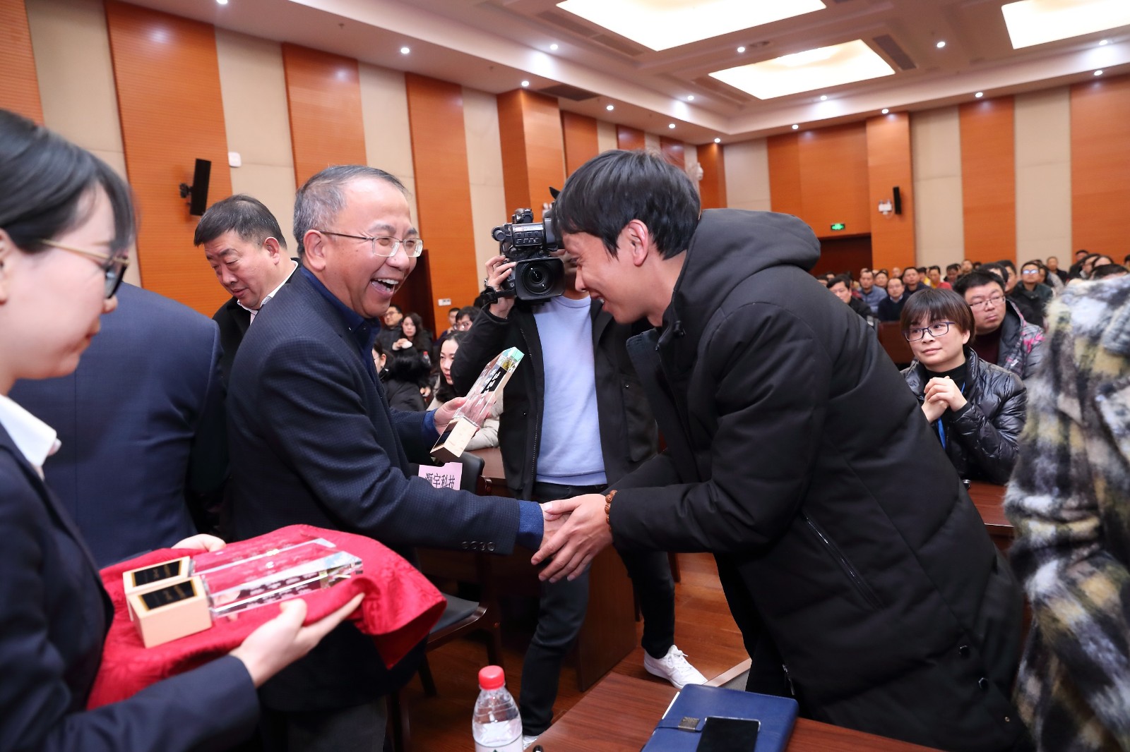 1586568660603317RyE0.jpg 阮伟祥和谐基金小.jpg