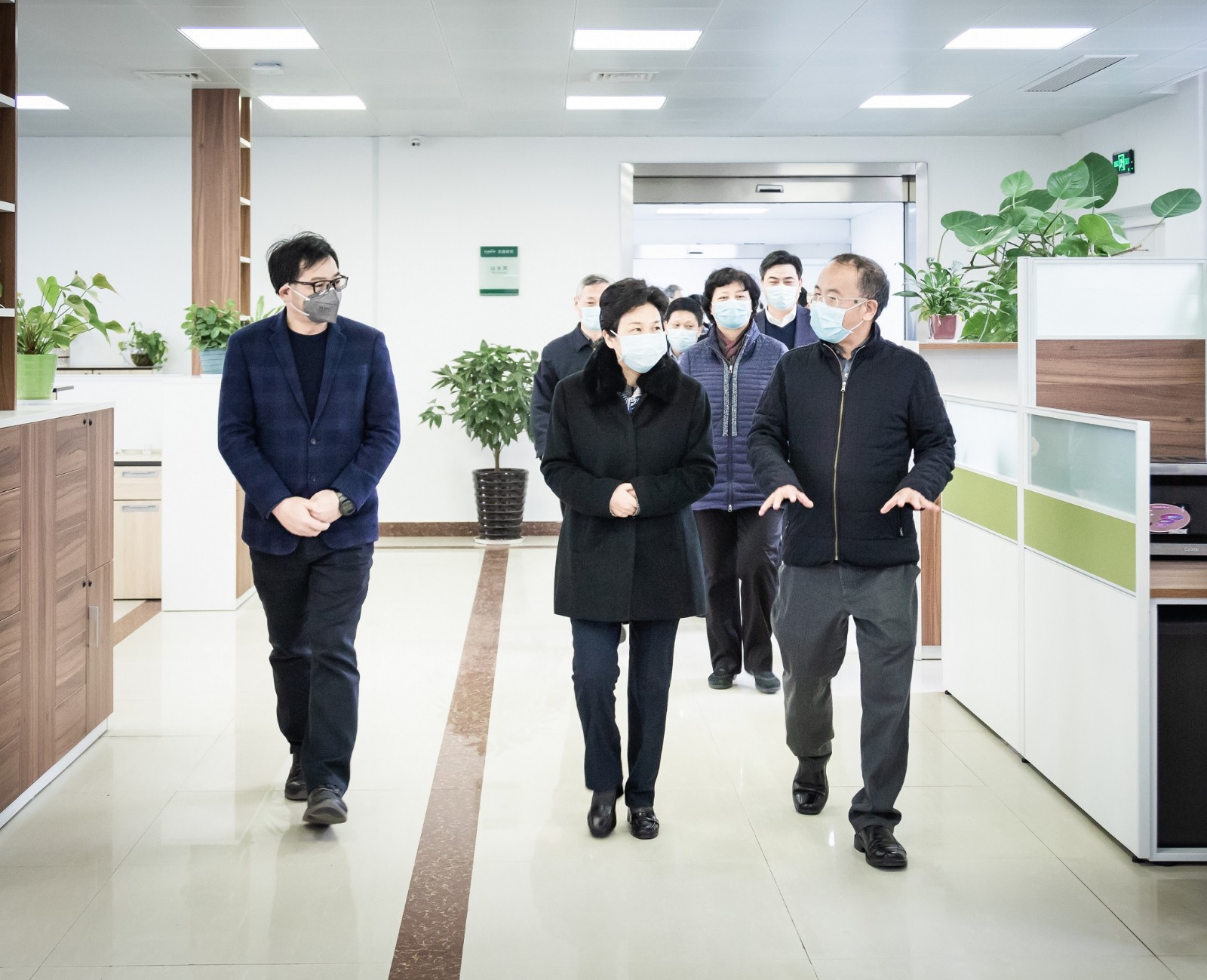 1586569642243438fZAf.jpg 葛慧君.jpg